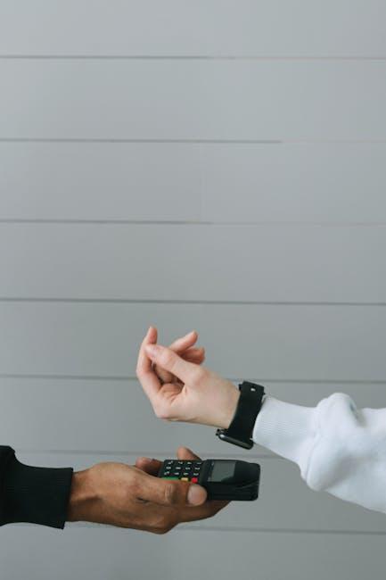 Evaluating the Effectiveness of Smart Wearables in Daily​ Life