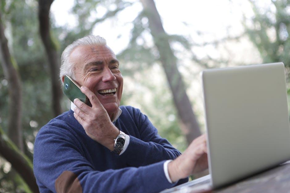 Essential Features of Wearable‌ Devices Tailored for ⁤Elderly Users
