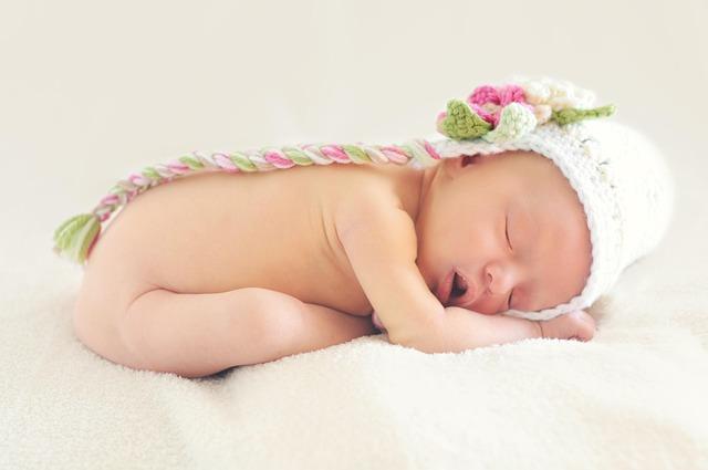 Comparative Review of Shelf-Stable vs. Refrigerated Baby Food Pouches